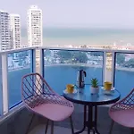 Exclusive High-Floor Apartment Ocean & Lake View