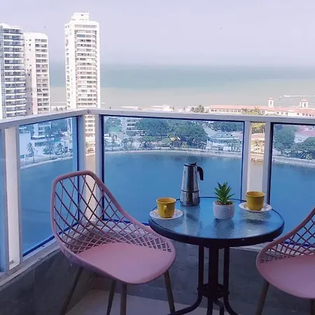 Exclusive High-floor Ocean & View Aparthotel Cartagena